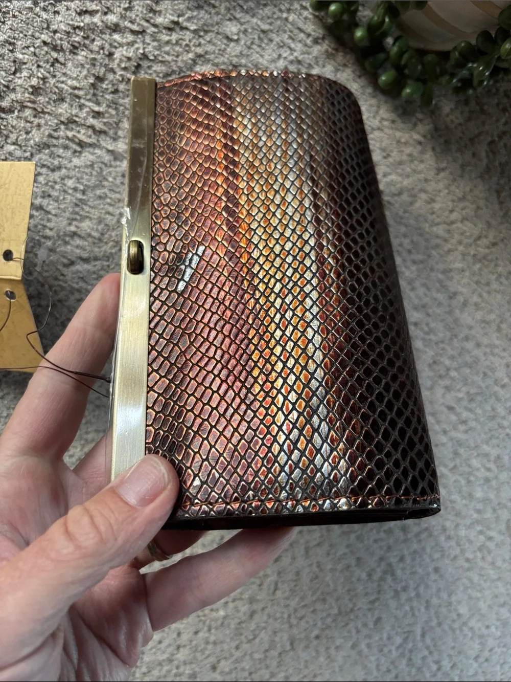 🆕 with tags Patricia Nash Brown Snakeskin Envelope Clutch with Brass Frame